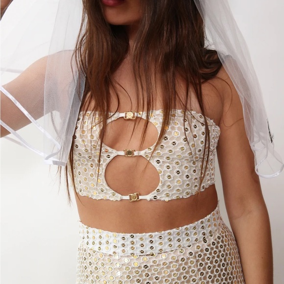 Eastnwest Label - Picture 5 of 5